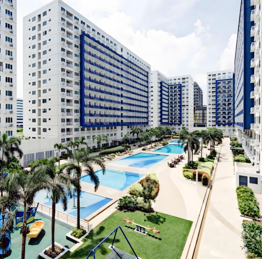 Reese @ Sea Residences Manila Exteriör bild